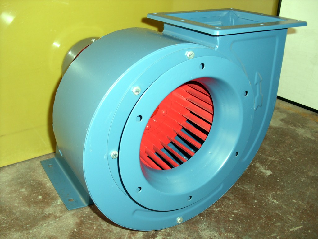 離心風機是一種變流量恒壓機器